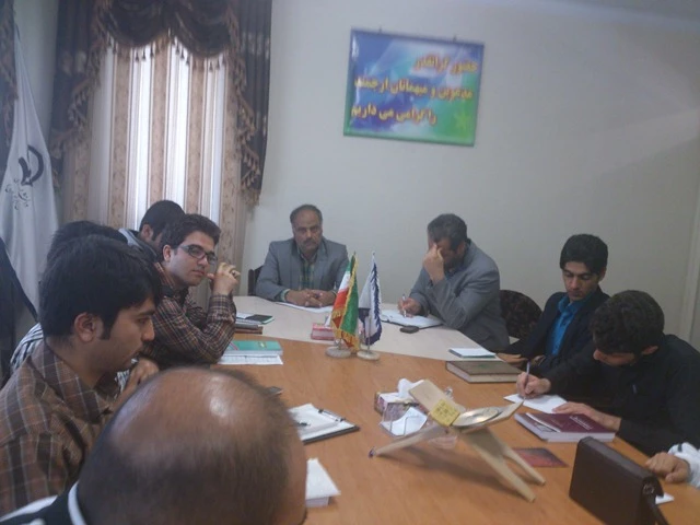 نشست  کارگروه های انجمن علمی دانشجویان با سرپرست و معاون اداری و مالی پردیس شهید مقصودی
