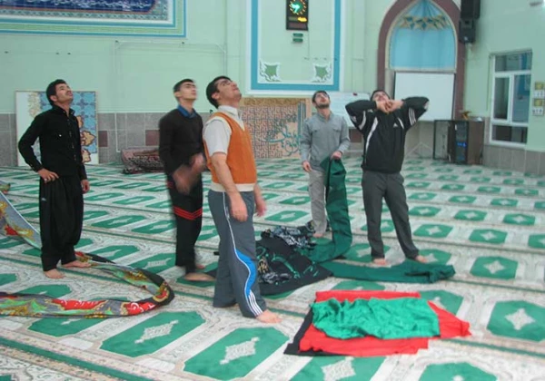 مراسم مشکی پوشان نمازخانه ی پردیس شهید مقصودی به مناسبت ماه محرم