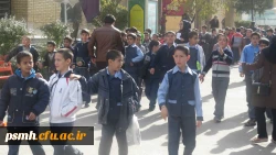 حضور دانش آموزان در سالن اکران فیلم جشنواره ی رشد