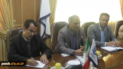 تشکیل جلسه ی اداری پردیس با حضور همه ی کارکنان