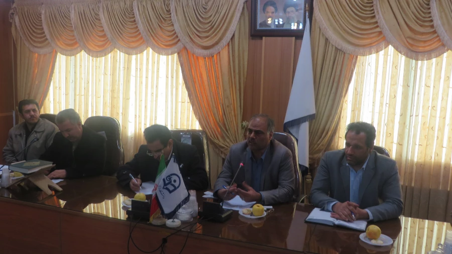 تشکیل جلسه ی اداری پردیس با حضور همه ی کارکنان