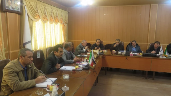 برگزاری نشست هم اندیشی ریاست، معاونین و استادان ارجمند پردیس