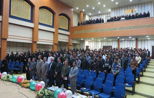 مراسم جشن استقبال از دانشجویان جدید الورود