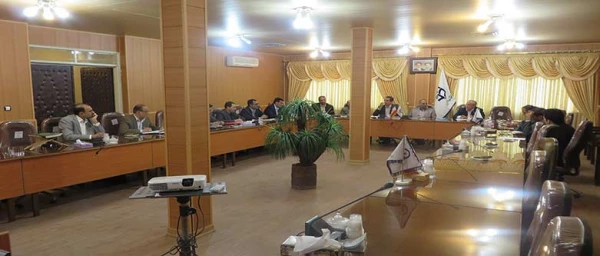 بحث و تبادل نظر اعضا هیئت علمی و مدرسین مدعو در سومین جلسه ی ستاد کارورزی