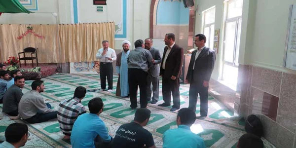 در سالروز ولادت ماه منیر بنی هاشم، حضرت ابوالفضل العباس(ع):
از جانبازان سرافراز پردیس های استانی دانشگاه فرهنگیان همدان تقدیر به عمل آمد