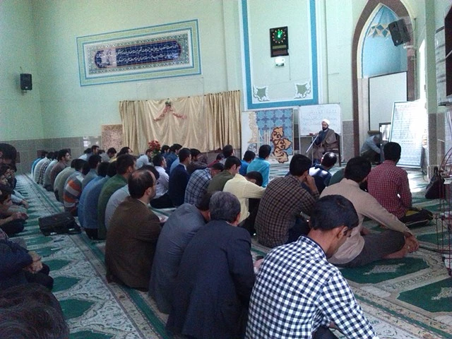 تلاوت کلام نور و هدیه ثواب آن به روح پاک حاجیان به دیار باقی شتافته در حادثه منا