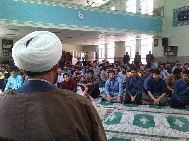 تلاوت کلام نور و هدیه ثواب آن به روح پاک حاجیان به دیار باقی شتافته در حادثه منا