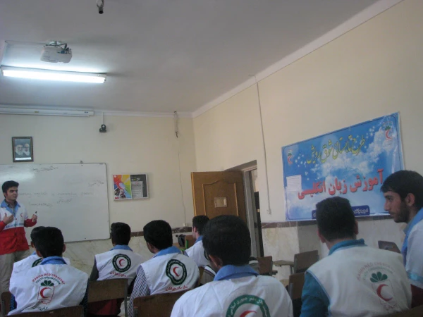 برگزاری کلاس های طرح شوق رویش هلال احمر در دانشگاه شهید مقصودی