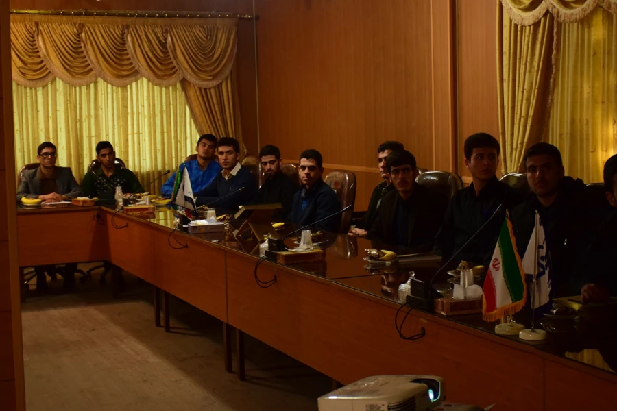 به همت گروه معارف اسلامی دانشگاه فرهنگیان همدان برگزار شد؛
همایش بزرگداشت مقام علمی علامه طباطبایی (ره)