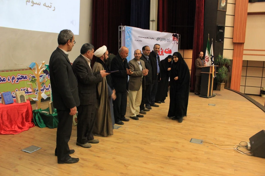 مراسم بزرگداشت هفته ی پژوهش در دانشگاه فرهنگیان همدان؛

با تجلیل از نفرات برتر پژوهشی در بخش هیات علمی، همکاران و دانشجو معلمان برگزار شد.