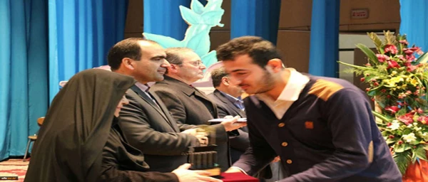 افتخارآفرینی دانشجومعلمان پردیس های استان همدان در اولین جشنواره ی ملی نوآوری های علمی و پژوهشی