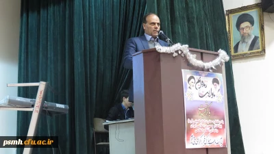 دکتر علیرضا علی صوفی سرپرست دانشگاه فرهنگیان همدان در جمع مردم و مسئولین شهر قروه درجزین:

در بخش بخش شعار اصلی انقلاب اسلامی، یعنی 