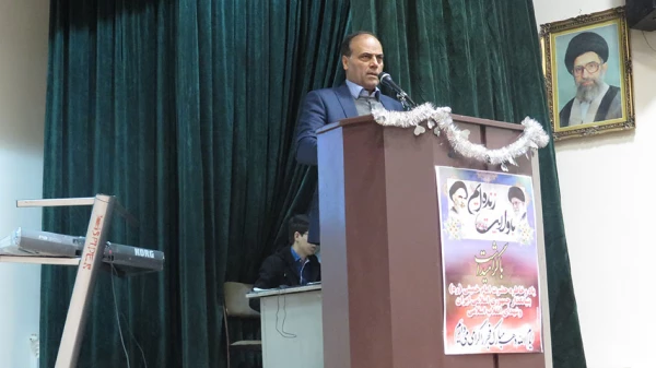 دکتر علیرضا علی صوفی سرپرست دانشگاه فرهنگیان همدان در جمع مردم و مسئولین شهر قروه درجزین:
در بخش بخش شعار اصلی انقلاب اسلامی، یعنی " استقلال، آزادی و جمهوری اسلامی " بار معنایی و تاریخی عمیقی نهفته است.