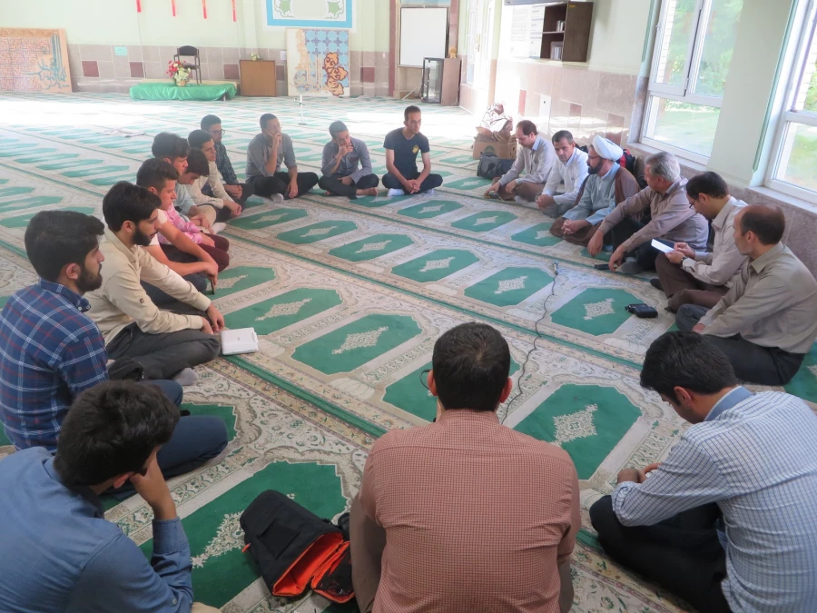 مراسم بدرقه ی دانشجو معلمان بسیجی پردیس شهید مقصودی همدان جهت عزیمت به اردوی جهادی