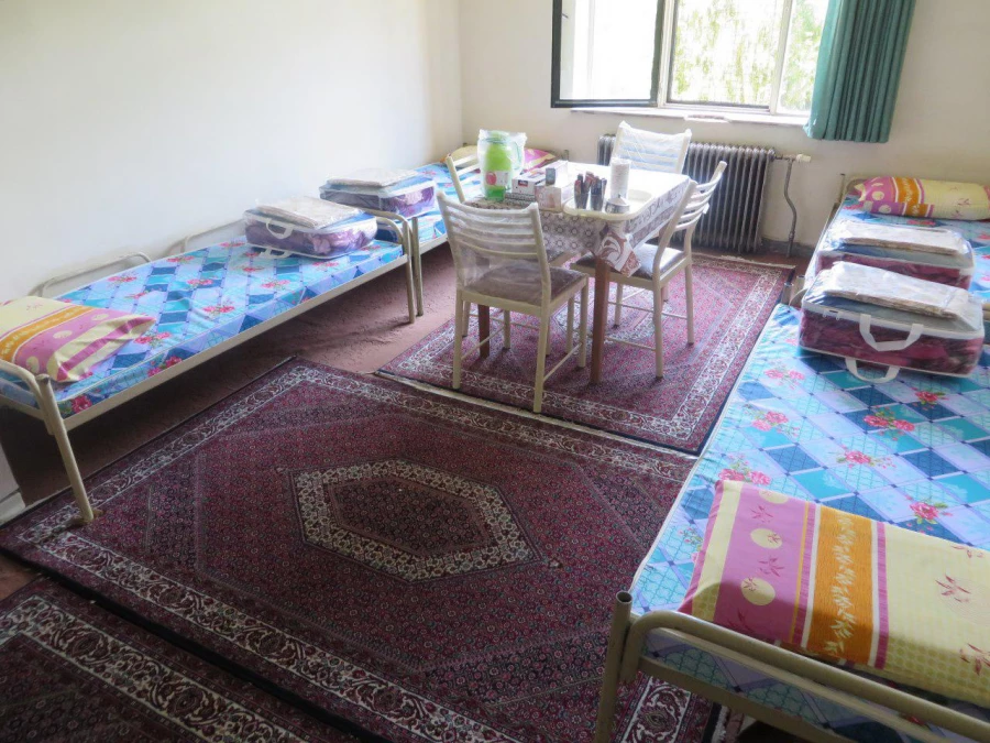 تجهیز و نظافت خوابگاه ها