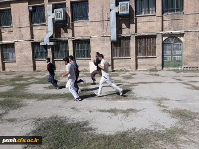 برگزاری یک دوره مسابقه دوی استقامت بین دانشجویان پردیس شهید مقصودی به مناسبت گرامی داشت هفته تربیت بدنی