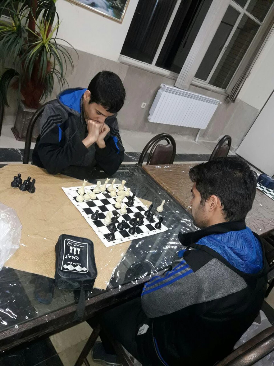 برگزاری یک دوره مسابقه ی شطرنج ویژه دانشجویان به مناسبت 16آذر( روز دانشجو)