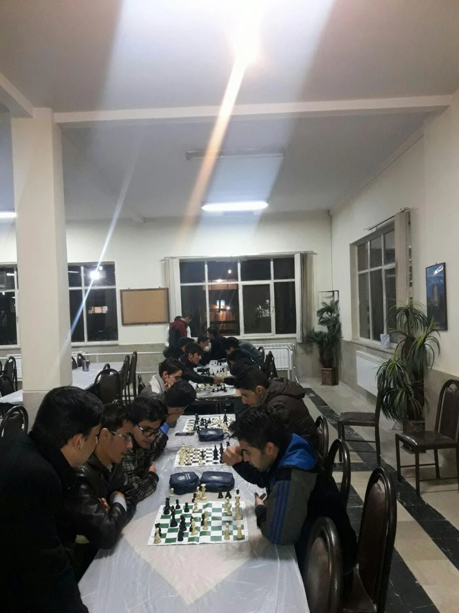 برگزاری یک دوره مسابقه ی شطرنج ویژه دانشجویان به مناسبت 16آذر( روز دانشجو)