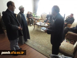 حضور در بیت استاد جانباز و ایثارگر و تجلیل از خدمات ارزنده ایشان در دهه مبارک فجر با حضور مسئولین دانشگاه فرهنگیان همدان