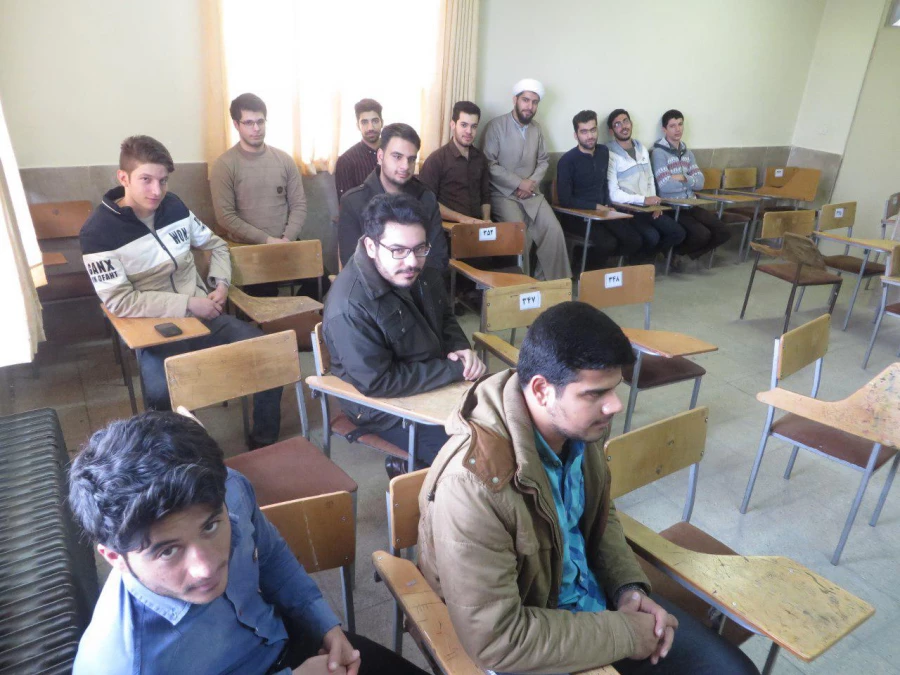 برگزاری کارگاه های آموزشی طرح معراج توسط استادان و مبلغان دفتر نهاد نمایندگی مقام معظم رهبری (زید عزه) در پردیس شهید مقصودی همدان.