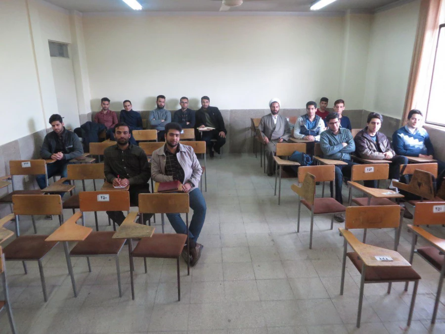 برگزاری کارگاه های آموزشی طرح معراج توسط استادان و مبلغان دفتر نهاد نمایندگی مقام معظم رهبری (زید عزه) در پردیس شهید مقصودی همدان.