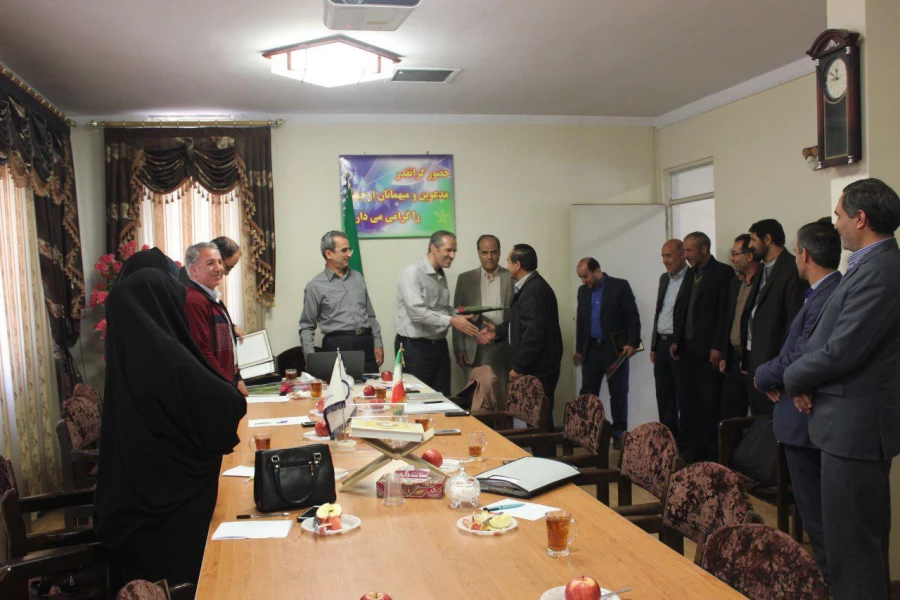 تقدیر از همکاران آزاده و جانباز پردیس های دانشگاه فرهنگیان همدان در شورای فرهنگی و اجتماعی استان