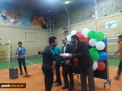 مراسم اختتامیه مسابقات فوتسال جام رمضان در پردیس شهید مقصودی همدان