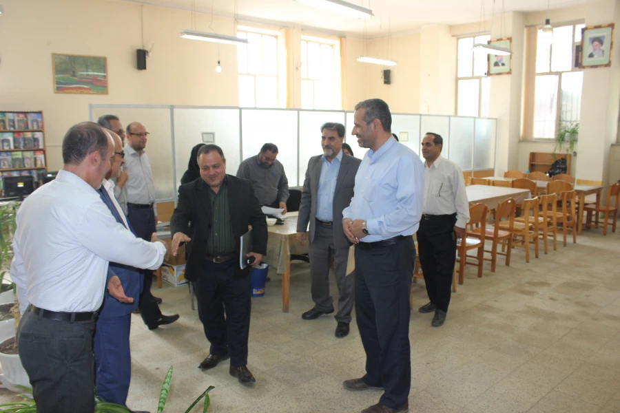 بازدید رئیس گروه برنامه ریزی آموزش های بلند مدت وزارت آموزش و پرورش از مراحل مصاحبه تخصصی در پردیس شهید مقصودی همدان