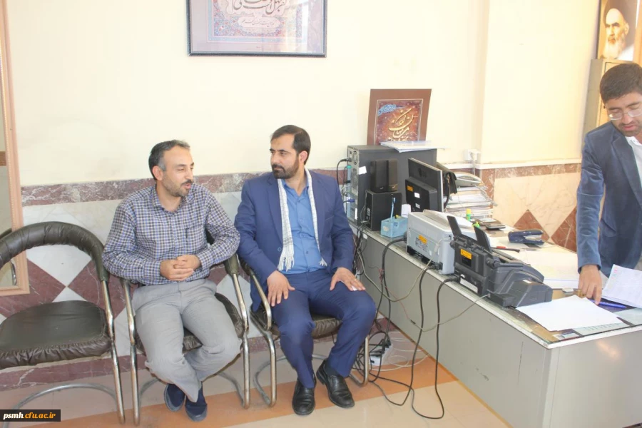 بازدید اکبر کاوسی امید عضو شورای اسلامی شهر همدان از روند مصاحبه تخصصی داوطلبان ورود به دانشگاه فرهنگیان همدان
