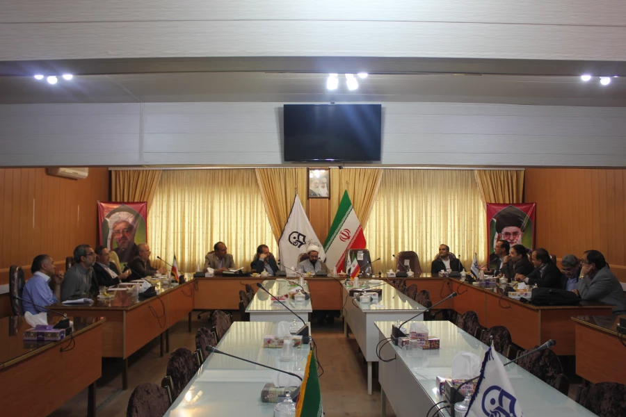 جلسه هم اندیشی اعضای هیات علمی دانشگاه فرهنگیان همدان با محوریت دفتر نهاد نمایندگی مقام معظم رهبری (مدظله العالی)