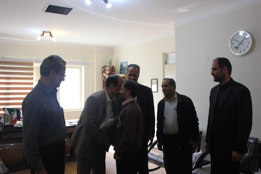 تقدیر از زحمات همکار روشندل عزیز