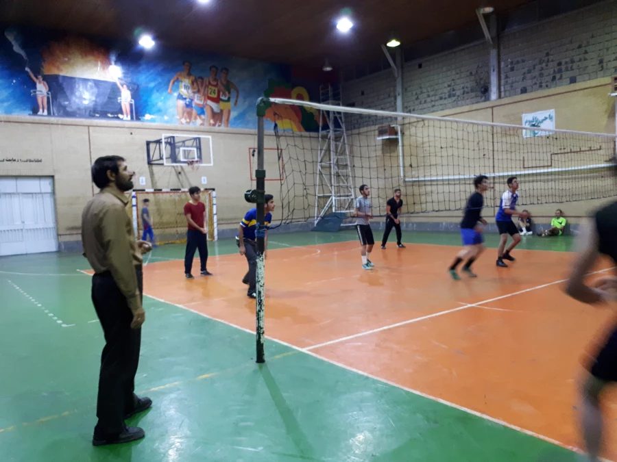 برگزاری مسابقات ورزشی به مناسبت هفته ی تربیت بدنی