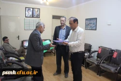 اهدا 92 جلد کتاب به کتابخانه پردیس شهید مقصودی همدان به ارزش دو میلیون تومان از جانب خانواده مرحوم حاج تقی فرح پور