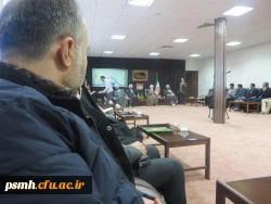 دیدار فعالان قرآنی دانشگاه ها با نماینده ی محترم ولی فقیه و امام جمعه ی همدان، آیت اله محمدی.