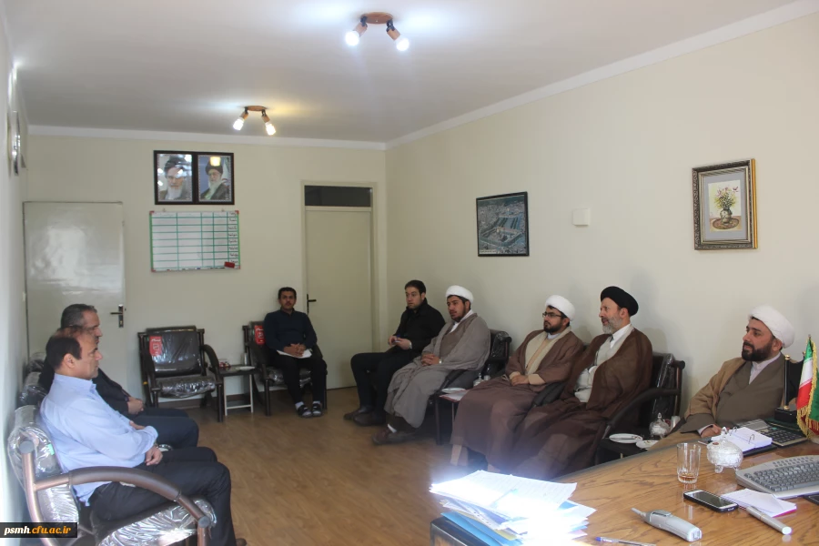 انعقاد تفاهم نامه و بررسی شیوه ها و نحوه برگزاری دوره های آموزشی مهدویت ویژه دانشجو معلمان