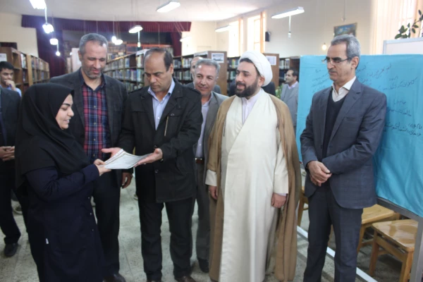 برنامه های برگزار شده هفته کتاب و کتابخوانی در پردیس شهید مقصودی همدان