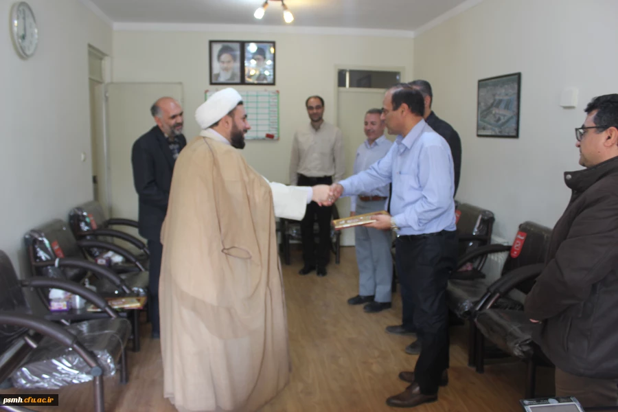 مراسم تقدیر از سرپرست، معاون و همکاران فعال دانشگاه فرهنگیان همدان در برنامه تجلیل از خادمان مردمی اربعین حسینی