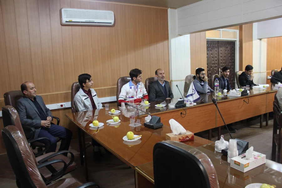 کارگاه آموزشی پیشگیری از دیابت و HIV  که با همکاری کانون سلامت و طب سنتی ( همیاران سلامت) و واحد بهداشت و تغذیه پردیس شهید مقصودی همدان برگزار شد