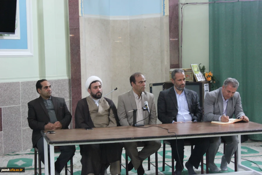 نشست صمیمی سرپرست مدیریت امور پردیس های استان همدان  با دانشجویان پردیس شهید مقصودی