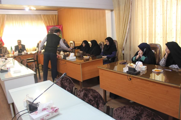 انتخابات جهت تعیین سرگروهان گروه های آموزشی با حضور مسئولین و اعضای هیات علمی دانشگاه فرهنگیان همدان