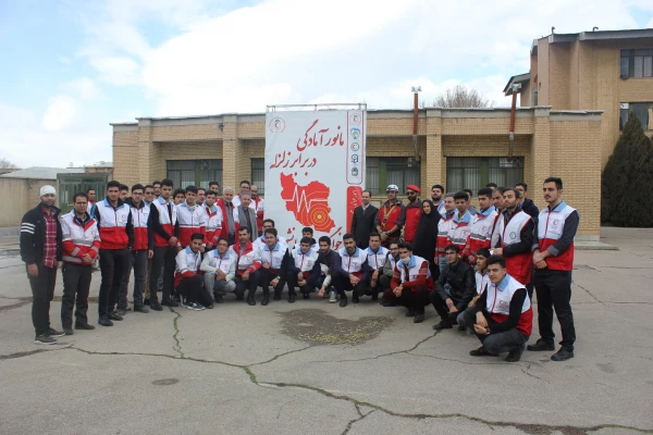 مانور آمادگی در برابر زلزله در دانشگاه فرهنگیان همدان برگزار شد