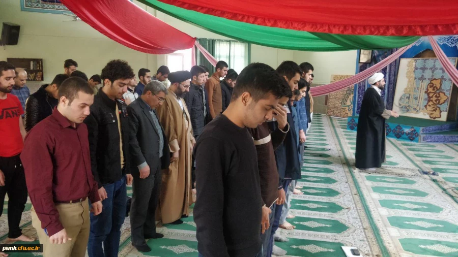 حجت الاسلام و المسلمین دادگر مسئول نهاد نمایندگی مقام معظم رهبری در دانشگاه فرهنگیان در جمع دانشجویان پردیس های همدان:

تردیدی نیست که دانشگاه فرهنگیان یا تربیت معلم مهمترین نهاد آموزشی درکشور است