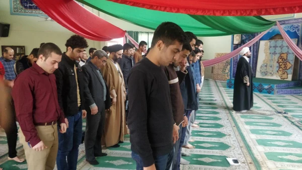 حجت الاسلام و المسلمین دادگر مسئول نهاد نمایندگی مقام معظم رهبری در دانشگاه فرهنگیان در جمع دانشجویان پردیس های همدان:

تردیدی نیست که دانشگاه فرهنگیان یا تربیت معلم مهمترین نهاد آموزشی درکشور است