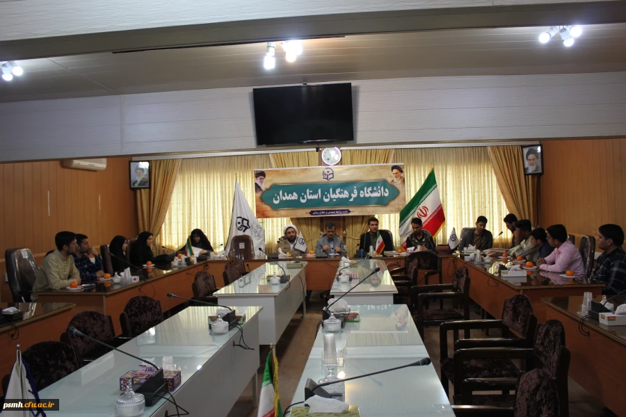 جلسه کمیته اجرایی جهت برگزاری جشن میلاد امام زمان (عج) با حضور حجت الاسلام و المسلمین قرائتی برگزار شد