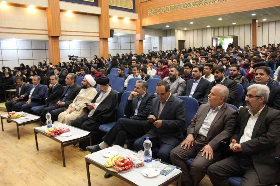 برپایی مراسم سه شنبه مهدوی و جشن ولادت امام زمان (عج) با حضور حجت الاسلام و المسلمین قرائتی در دانشگاه فرهنگیان همدان