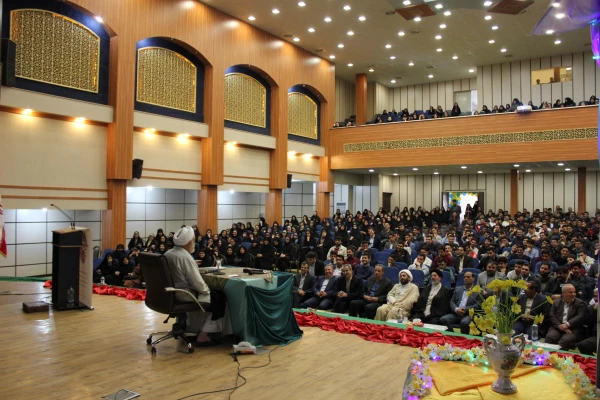 برپایی مراسم سه شنبه مهدوی و جشن ولادت امام زمان (عج) با حضور حجت الاسلام و المسلمین قرائتی در دانشگاه فرهنگیان همدان