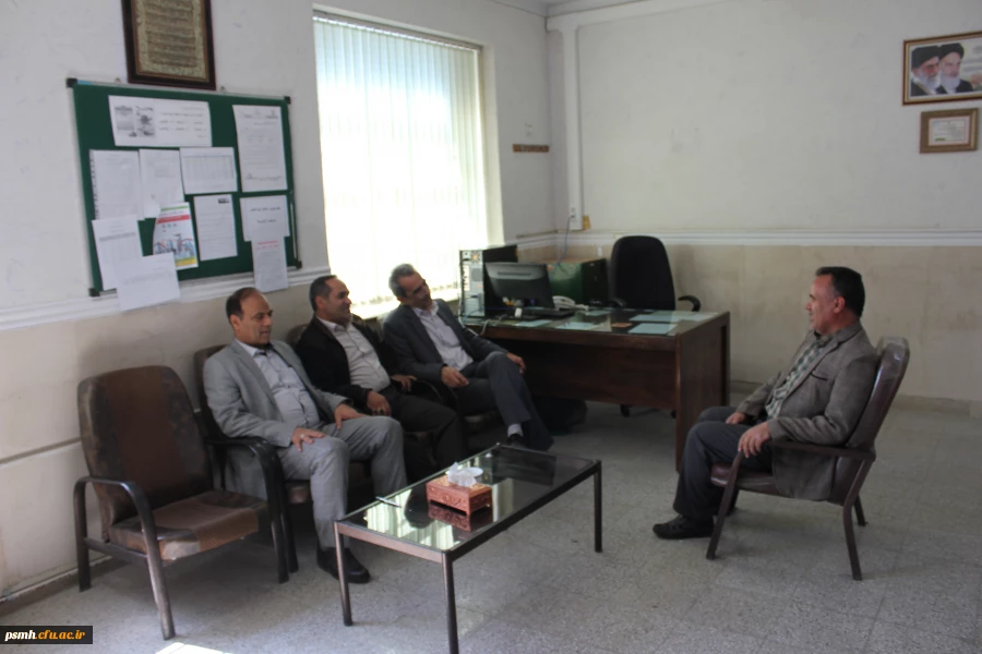 سرپرست دانشگاه فرهنگیان همدان در بازدید از مدارس مجری طرح کارورزی:
معلمان و مدیران شاغل در مدارس، اساتیدی با تجربه، مهربان و کمک حال دانشگاه فرهنگیان هستند