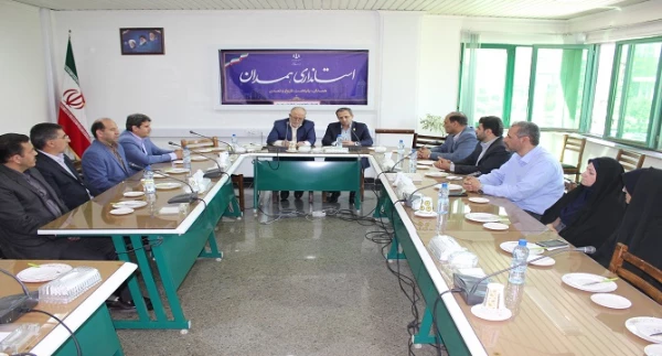 جلسه کمیته هیات امنای استانی دانشگاه فرهنگیان همدان با حضور معاون سیاسی امنیتی استانداری و دکتر طاهری نیا معاون پژوهشی و فناوری دانشگاه فرهنگیان برگزار شد