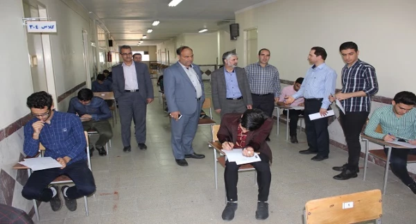 بازدید مدیرکل خدمات آموزشی سازمان مرکزی از نحوه برگزاری امتحانات در پردیس های دانشگاه فرهنگیان همدان