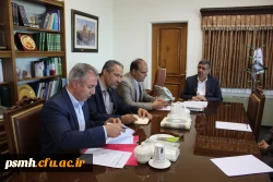 نشست صمیمی با استاندار همدان